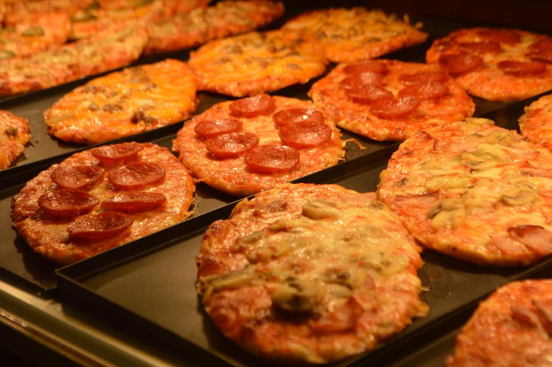 Delicious Hasty Tasty Pizza Selection 1