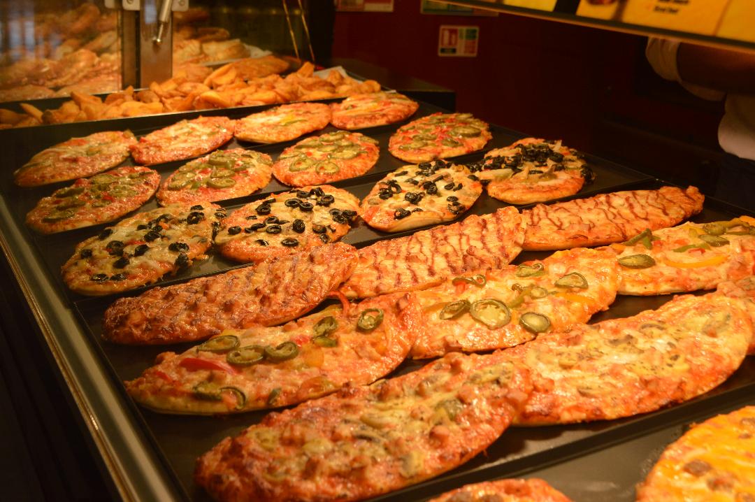 Delicious Hasty Tasty Pizza Selection 2